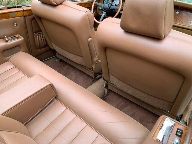 Rolls-Royce Corniche 1971 image number 42