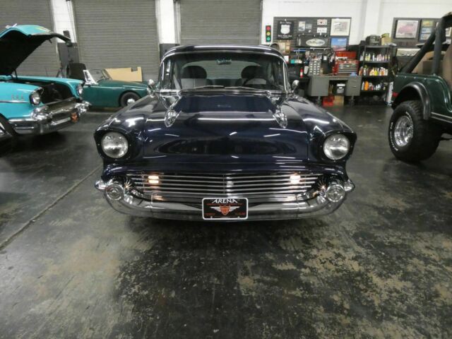 Chevrolet Bel Air/150/210 1957 image number 1