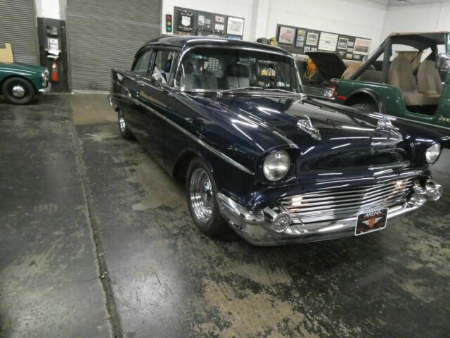 Chevrolet Bel Air/150/210 1957 image number 14