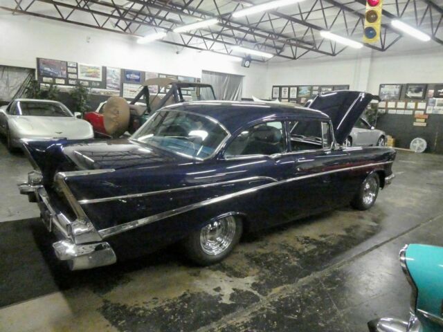 Chevrolet Bel Air/150/210 1957 image number 16