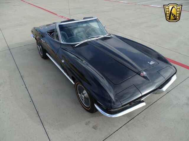 Chevrolet Corvette 1966 image number 20