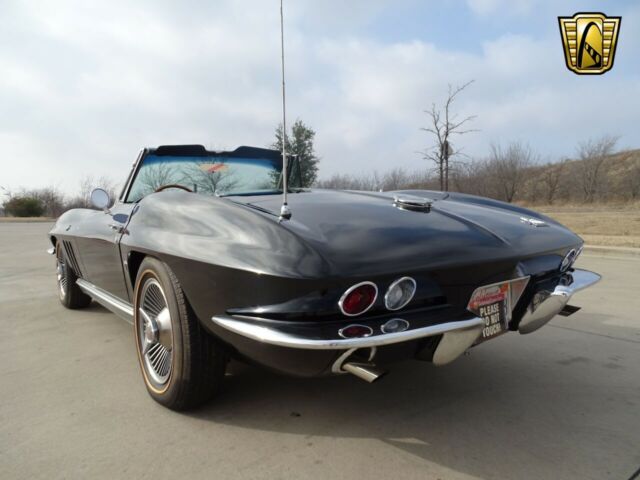 Chevrolet Corvette 1966 image number 33