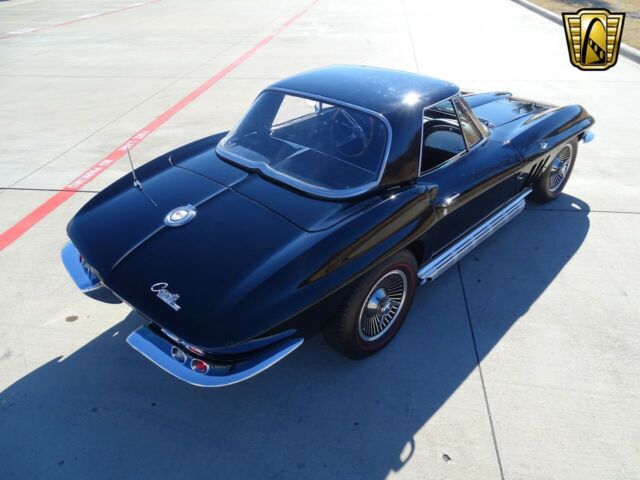 Chevrolet Corvette 1965 image number 14