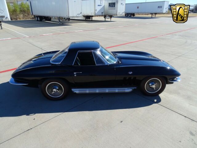 Chevrolet Corvette 1965 image number 41