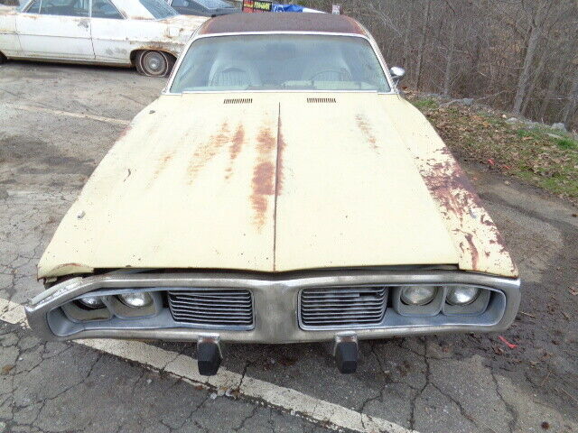 Dodge Charger 1973 image number 2