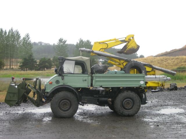 Mercedes-Benz 406 Unimog 1978 image number 17