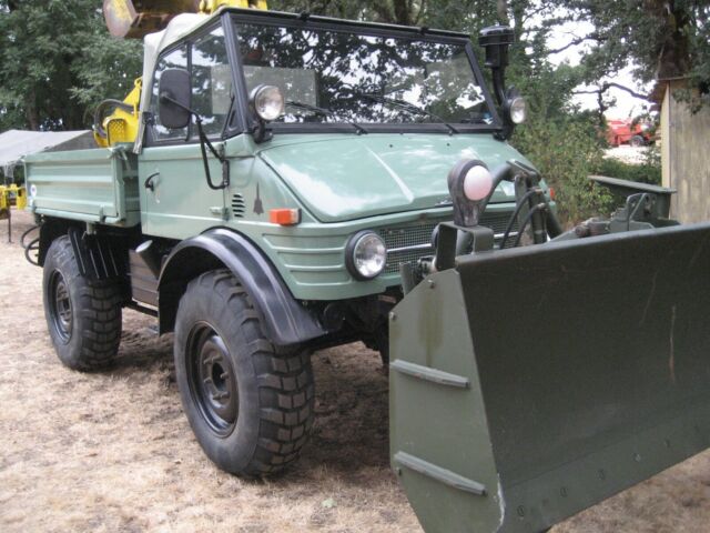 Mercedes-Benz 406 Unimog 1978 image number 18