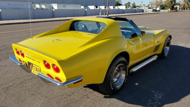 Chevrolet Corvette 1972 image number 16