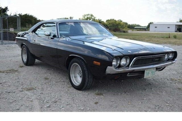 Dodge Challenger 1972 image number 0