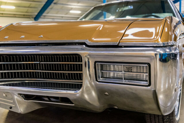 Buick Riviera 1969 image number 2