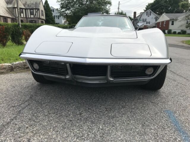 Chevrolet Corvette 1968 image number 29