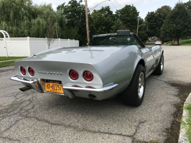 Chevrolet Corvette 1968 image number 46