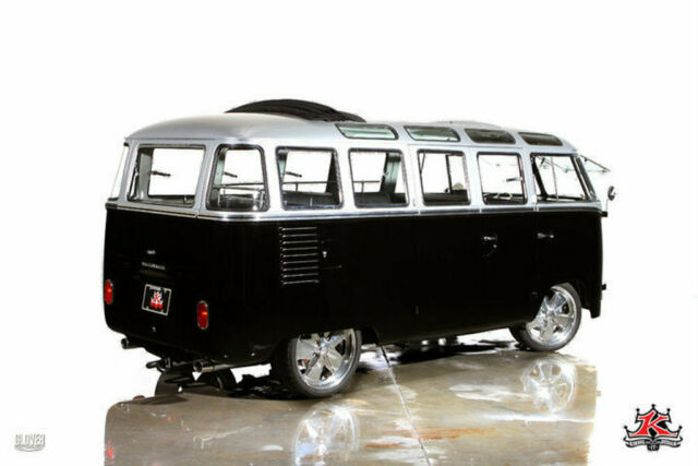 Volkswagen Bus/Vanagon 1962 image number 1