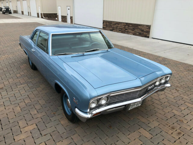 Chevrolet Impala 1966 image number 24