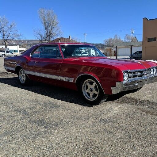 Oldsmobile Cutlass 1966 image number 18