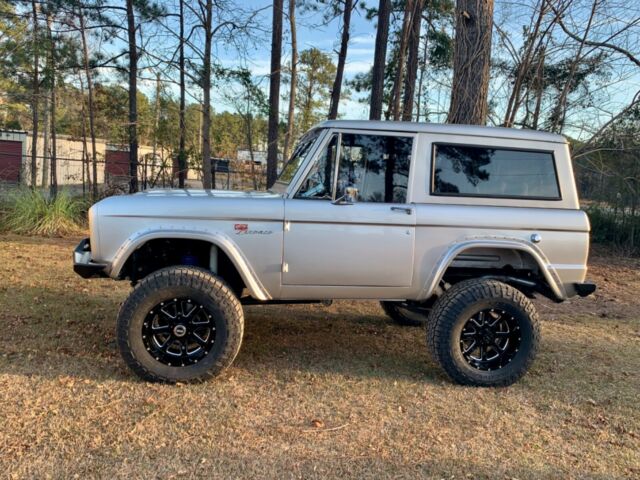 Ford Bronco 1977 image number 25