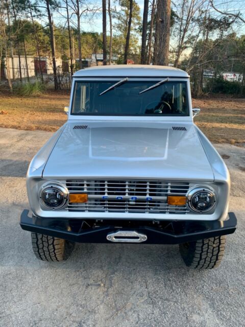 Ford Bronco 1977 image number 3