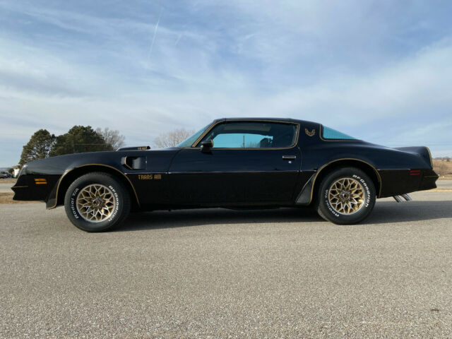 Pontiac Trans Am 1977 image number 30