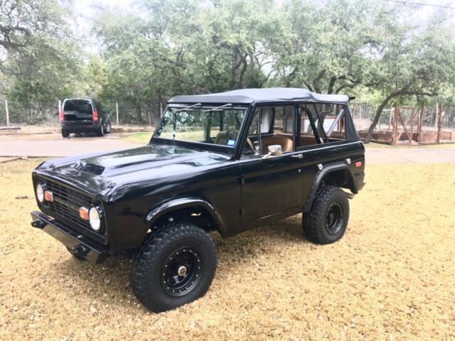 Ford Bronco 1975 image number 24