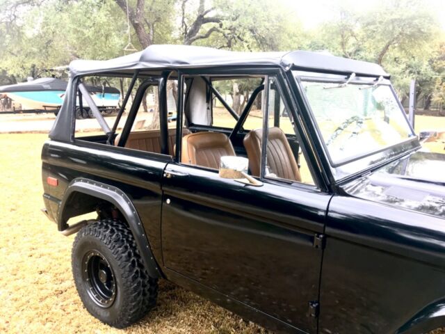 Ford Bronco 1975 image number 31