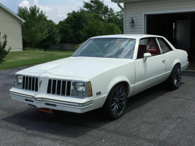 Pontiac Grand Am 1979 image number 0