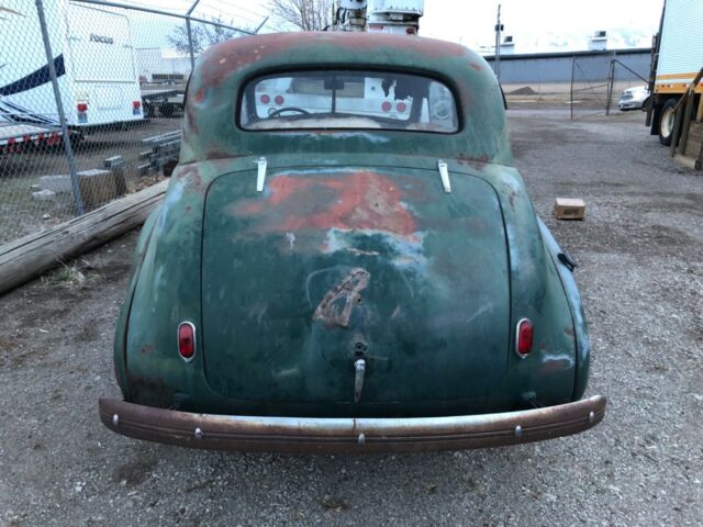 Chevrolet Tudor Sedan 1940 image number 27