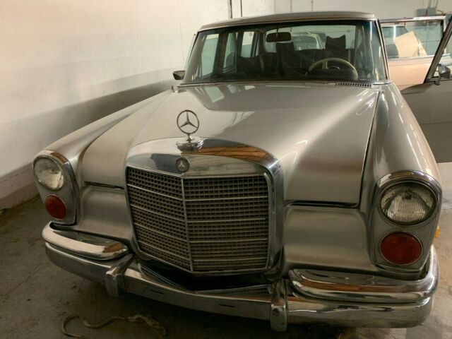 Mercedes-Benz 600-Series 1971 image number 1