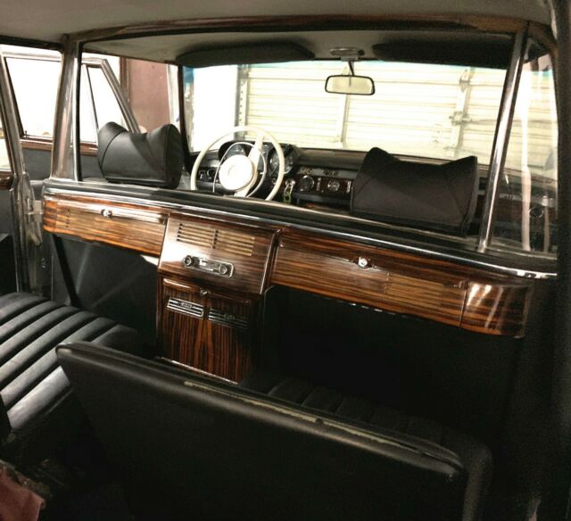 Mercedes-Benz 600-Series 1971 image number 42