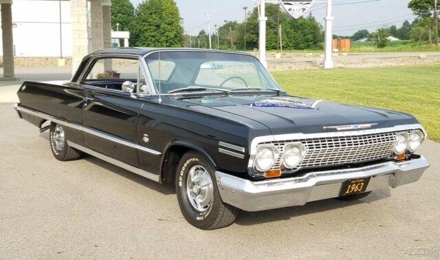 Chevrolet Impala 1963 image number 0