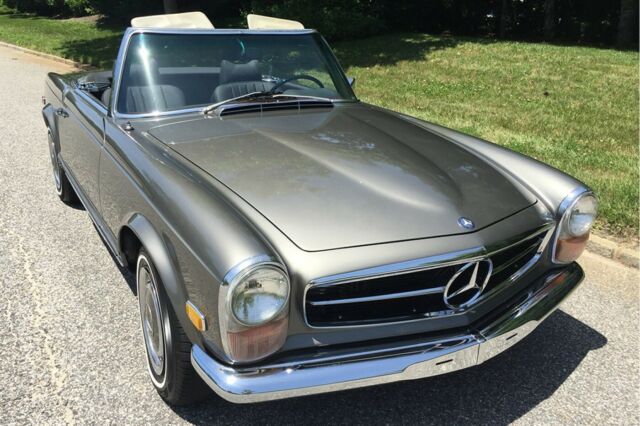 Mercedes-Benz SL-Class 1970 image number 0