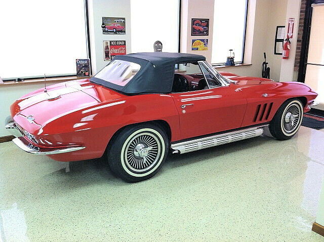 Chevrolet Corvette 1965 image number 1