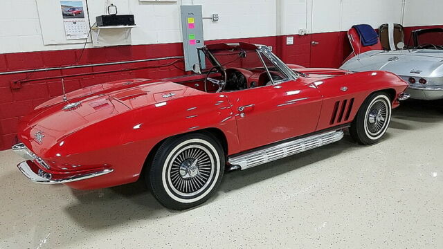 Chevrolet Corvette 1965 image number 11