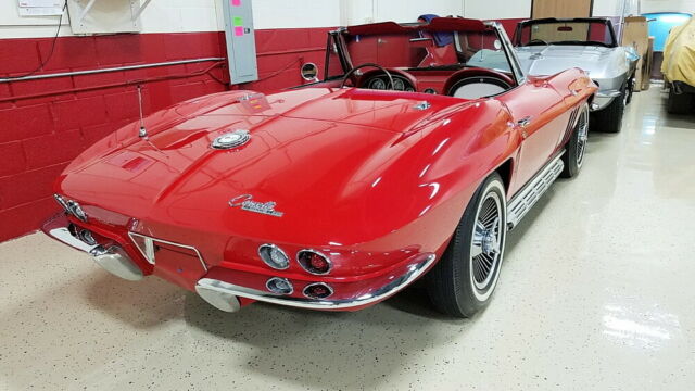 Chevrolet Corvette 1965 image number 14