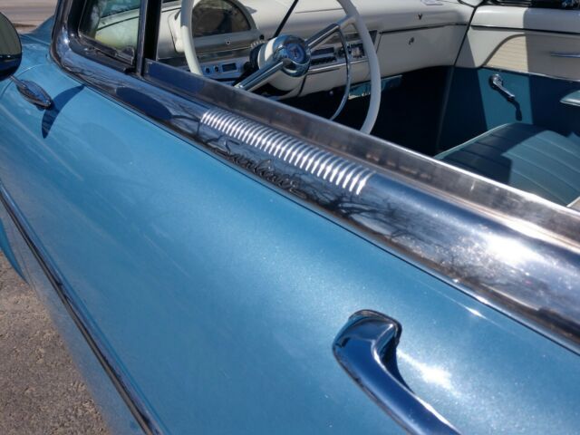 Ford Sunliner Crestline Convertible 1954 image number 17