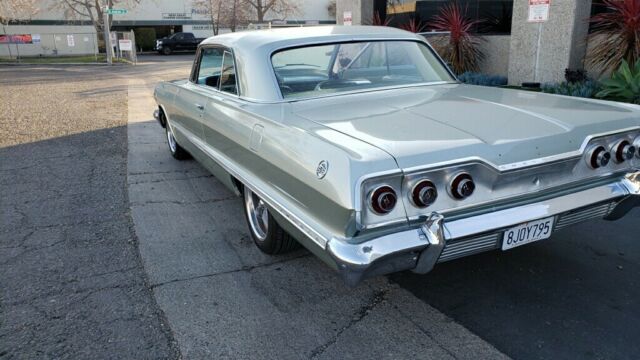 Chevrolet Impala 1963 image number 29