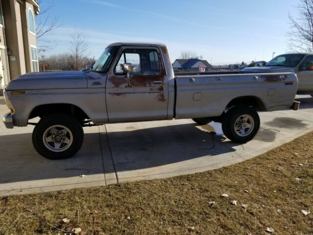 Ford F-350 1979 image number 0