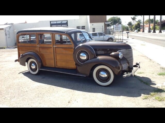 Chevrolet Woody Station Wagon 1939 image number 11