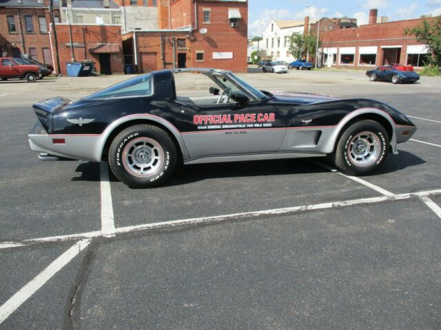 Chevrolet Corvette 1978 image number 1