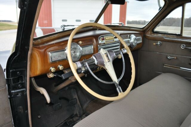 Pontiac Coupe 1941 image number 38