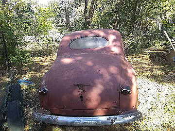 Ford Deluxe 1947 image number 11