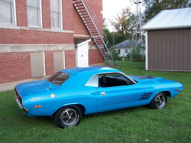 Dodge Challenger 1973 image number 15