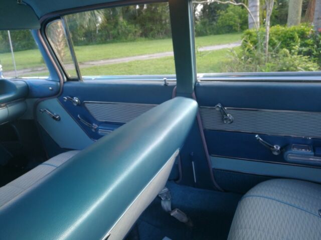 Oldsmobile Ninety-Eight 1959 image number 29