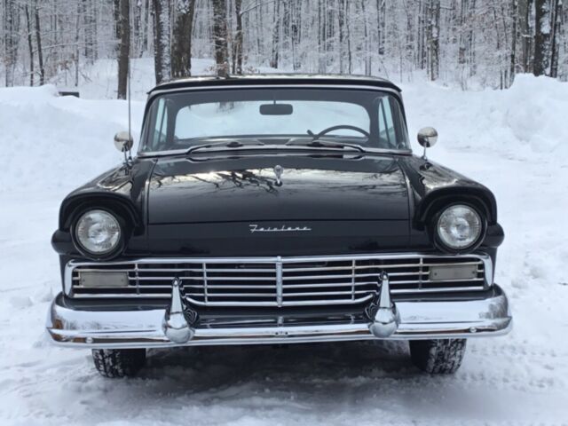 Ford Fairlane 1957 image number 1