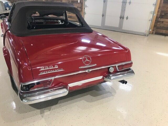 Mercedes-Benz 230SL 1965 image number 19