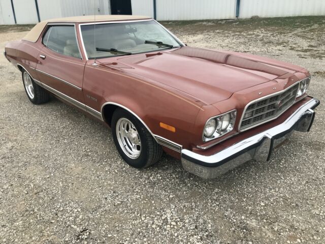 Ford Torino 1973 image number 27