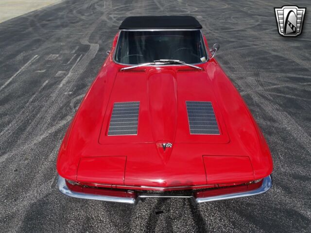 Chevrolet Corvette 1963 image number 2