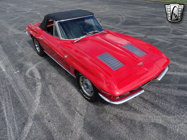 Chevrolet Corvette 1963 image number 29