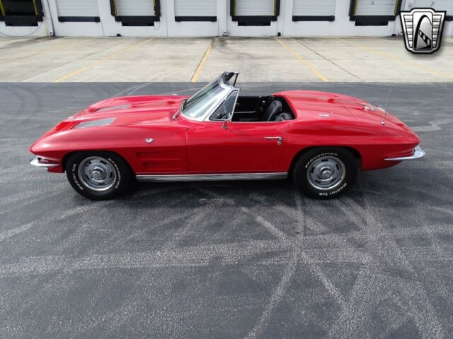 Chevrolet Corvette 1963 image number 32