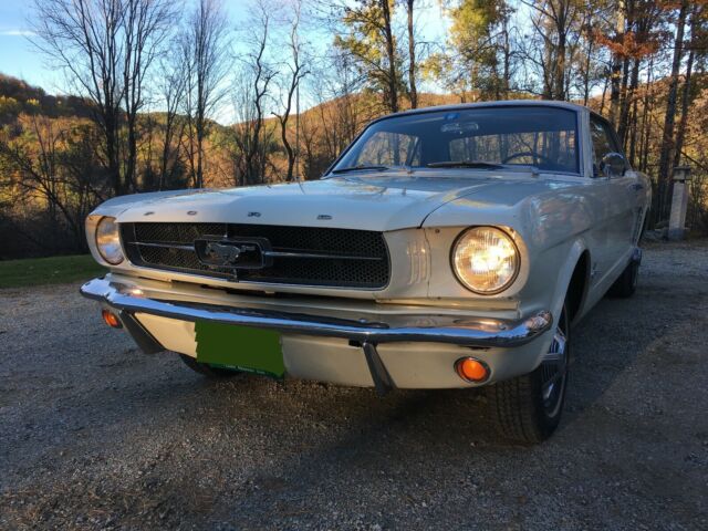 Ford Mustang 1966 image number 0