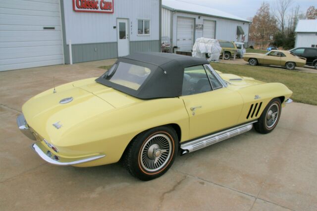 Chevrolet Corvette 1966 image number 2